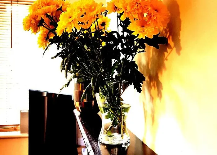 Nyaraló In 12 With Secure Parking